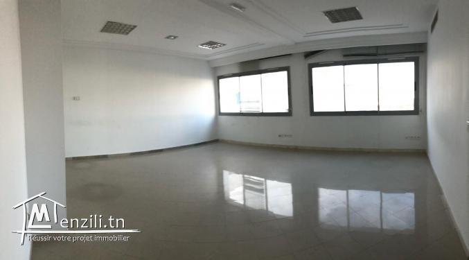 BUREAU 230M² HAUT STANDING LAC 1