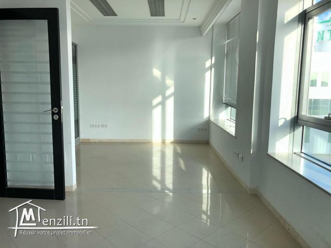 BUREAU 230M² HAUT STANDING LAC 1