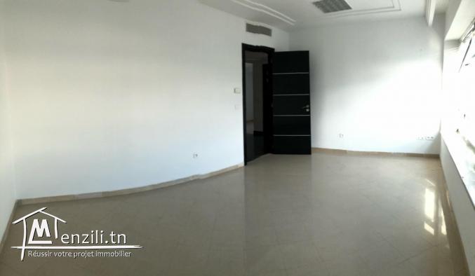 BUREAU 230M² HAUT STANDING LAC 1