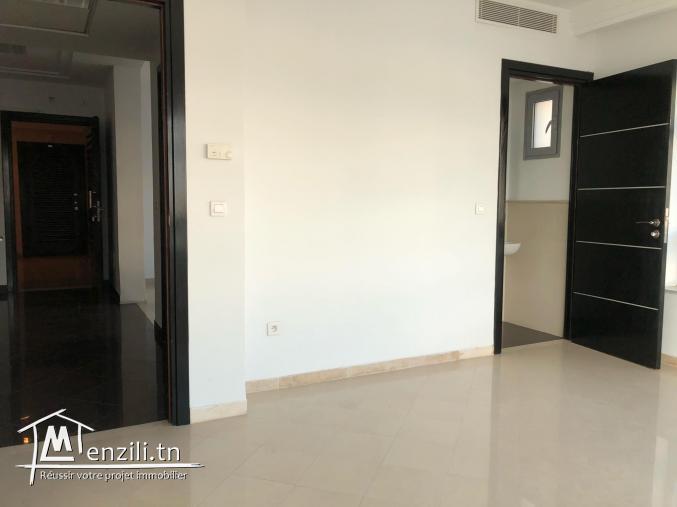 BUREAU 230M² HAUT STANDING LAC 1