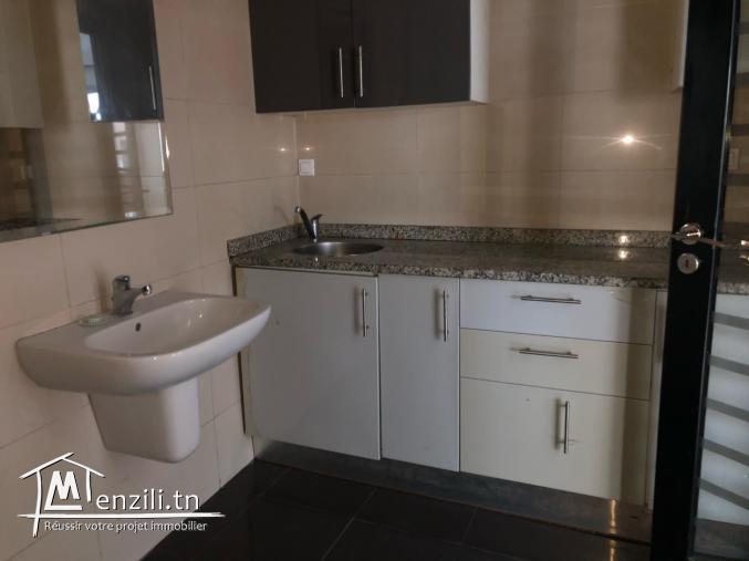 BUREAU 230M² HAUT STANDING LAC 1