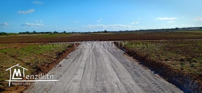 أراضي قريبة للبحر في الحمامات..28910825