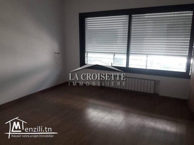 Un Joli duplex s+3 avec piscine aux les jardins de Carthage  Ref: ZDL0048