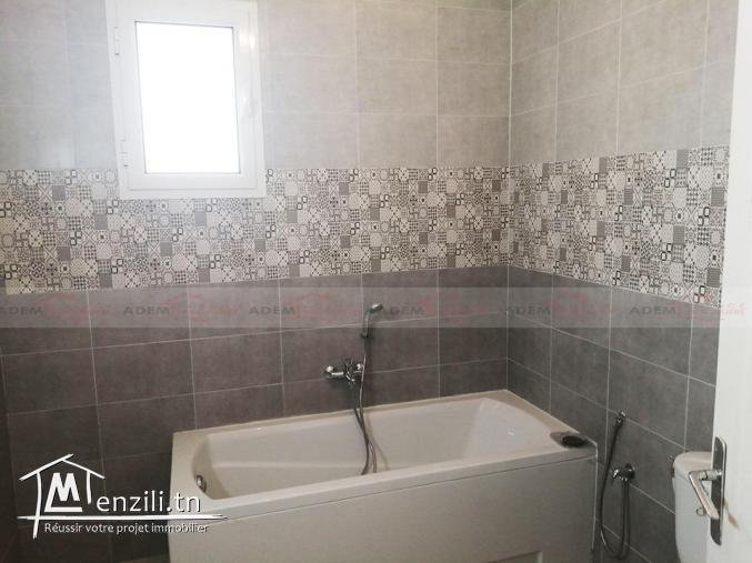 Rez de chaussé de type S4 avec abri voiture