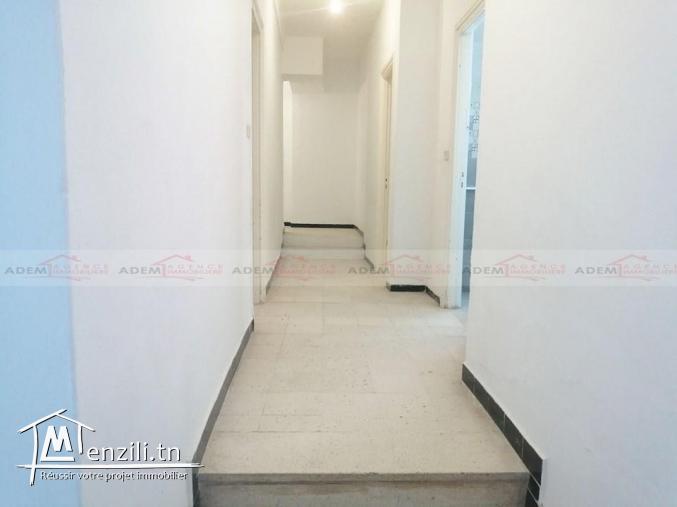 Rez de chaussé de type S4 avec abri voiture