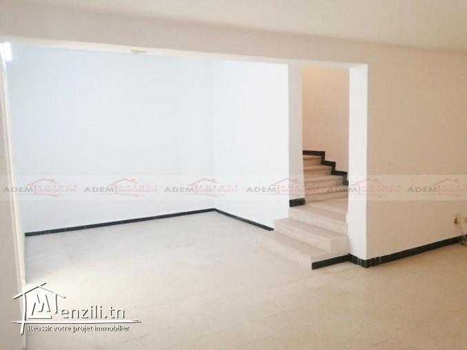 Rez de chaussé de type S4 avec abri voiture