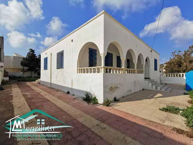 VT421:Villa 793 m² a plage Mamounia Kélibia