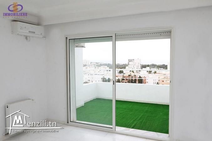 un appartement S+3 de Haut standing lumineux avec une vue panoramique Mer