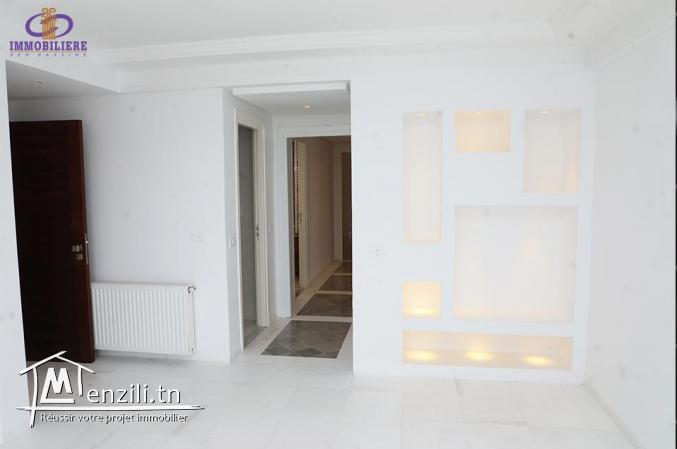 un appartement S+3 de Haut standing lumineux avec une vue panoramique Mer