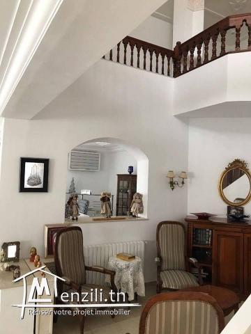 Villa Chic et Moderne à Cité Ennasr direct particulier