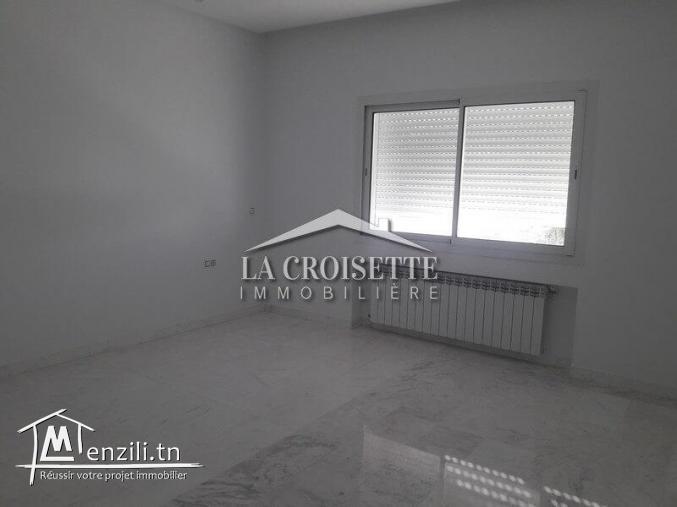 Duplex s+3 avec piscine à la Soukra  ZDL0043