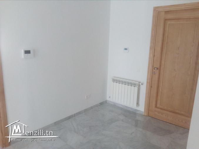 appartement au plein zone touristique