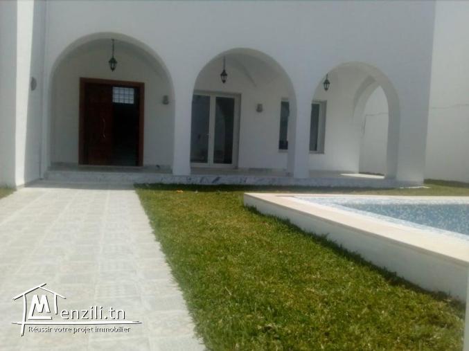 une charmante villa avec piscine  à ribat hammamet 850md