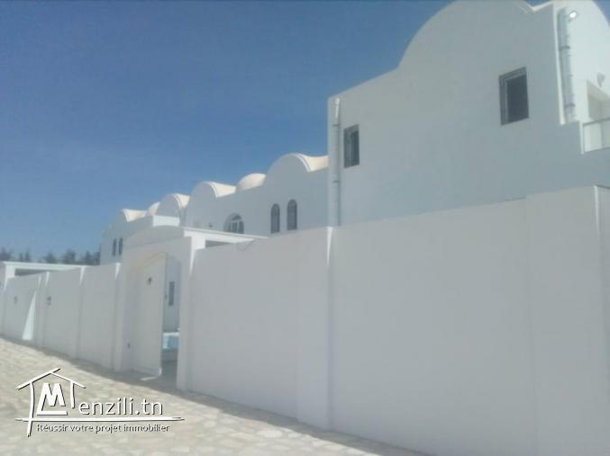 une charmante villa avec piscine  à ribat hammamet 850md