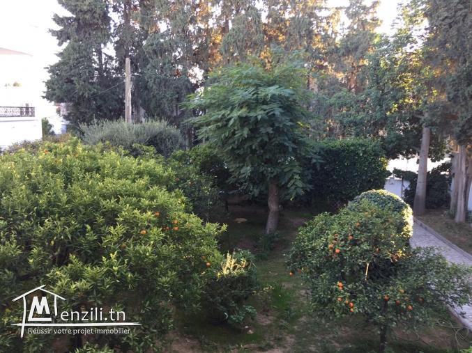  Villa 640m2 de terrain Menzah 1