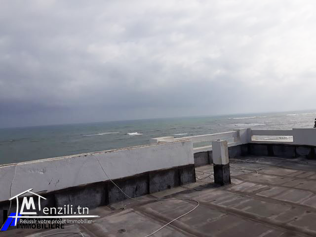 Propriété pieds dans l'eau à Chott meriem