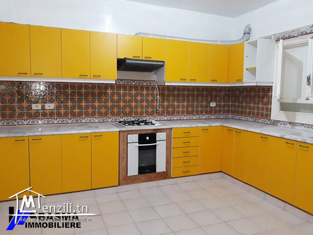 Propriété pieds dans l'eau à Chott meriem