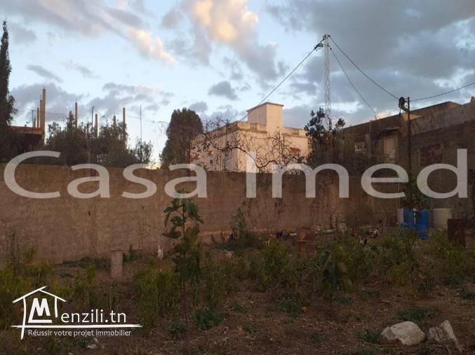 un super beau terrain