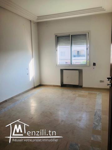 Joli appartement deux pièces et salon de 72 m²