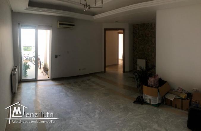 Joli appartement deux pièces et salon de 72 m²