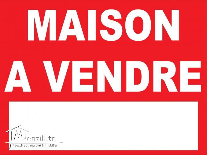 Grande Villa à El Menzah 1 sur terrain 1942 m2