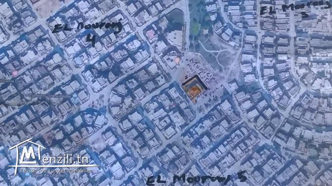 A vendre : un bâtiment avec 3 niveaux