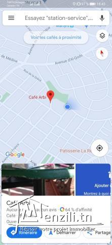 A vendre : un bâtiment avec 3 niveaux