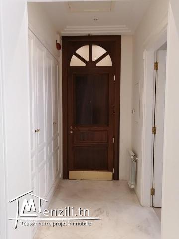 Appartement a vendre aux berges du lac