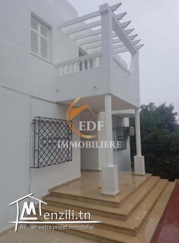 Réf 1438:  Vaste villa S+3, corrniche , Bizerte