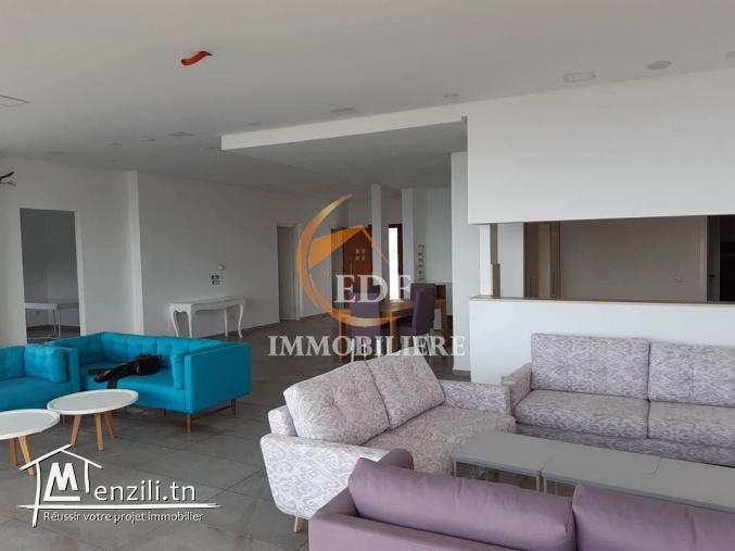 Ref 1423 : Majestueux étage de villa à les grottes bizerte