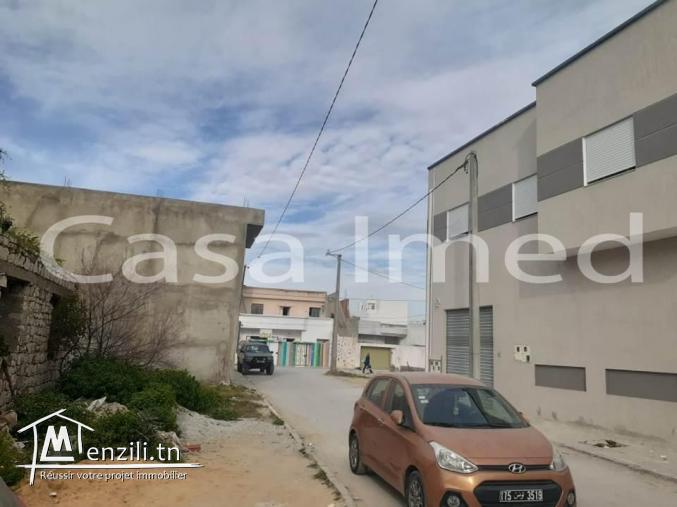 beau terrain de 450 m2