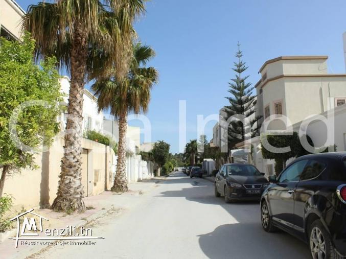 une villa inachevé de 540 m2