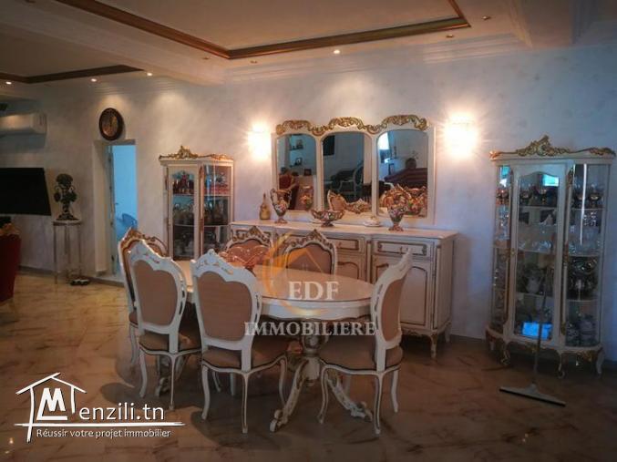 Réf 5242 : luxueux étage de villa s+4 à cité santé bizerte