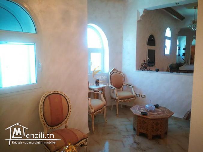 Réf 5242 : luxueux étage de villa s+4 à cité santé bizerte