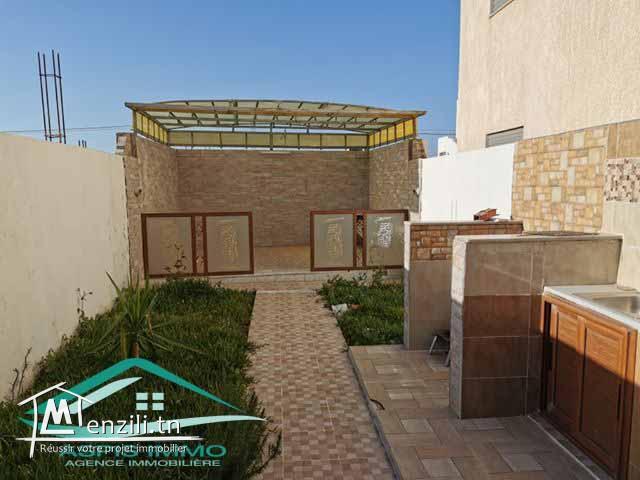 VT434:Maison haute standing pieds dans l’eau à plage Dar Allouche