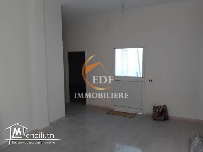 Ref 2188 : Un vaste rdc s+2 , Oued el marj bizerte