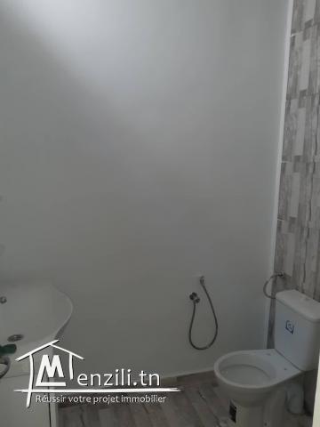 Ref 2188 : Un vaste rdc s+2 , Oued el marj bizerte