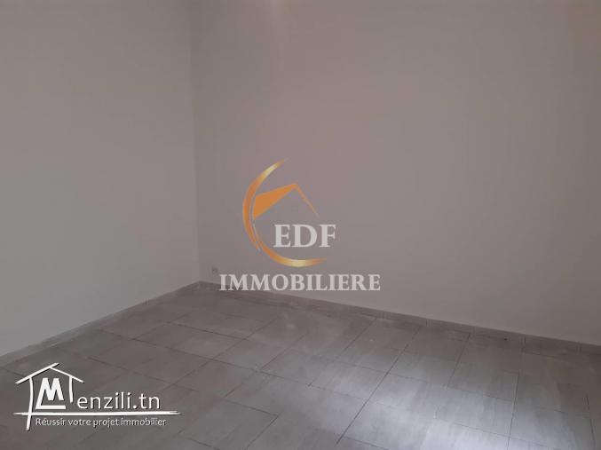 Ref 2188 : Un vaste rdc s+2 , Oued el marj bizerte