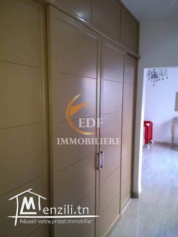 Ref 5179 : un bel étage richement meublé