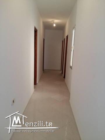 Réf2024: Immeuble de 3 appartements à Cité Saha Bizerte