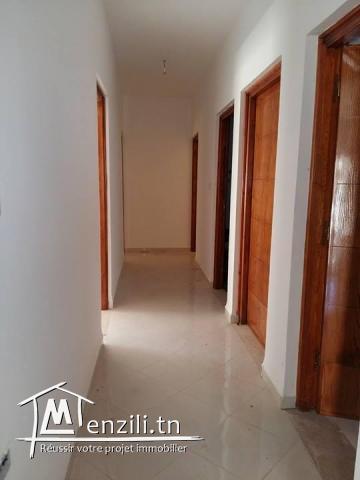 Réf2024: Immeuble de 3 appartements à Cité Saha Bizerte