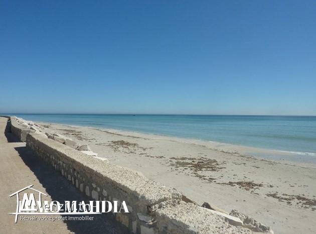 À Vendre un appartement en S+1 très proche de la plage