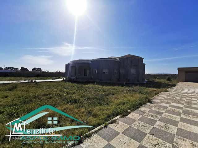 villa 4300 m² à saheb jbal el hawaria