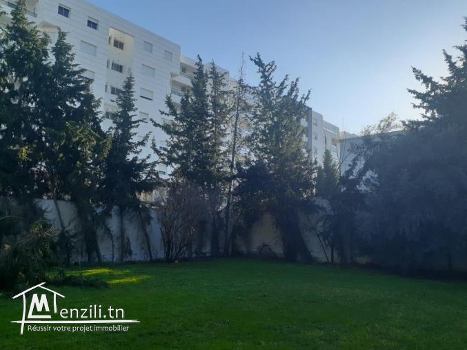 beau terrain de 500 m2