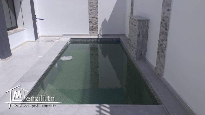 belle villa de 327.5 m2