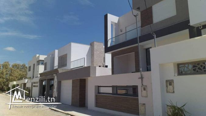 belle villa de 327.5 m2