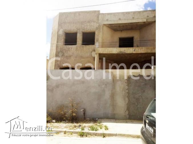 une maison de 500 m2 sue 2 niveau 