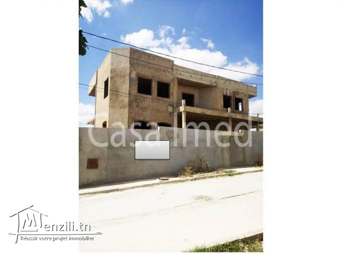 une maison de 500 m2 sue 2 niveau 