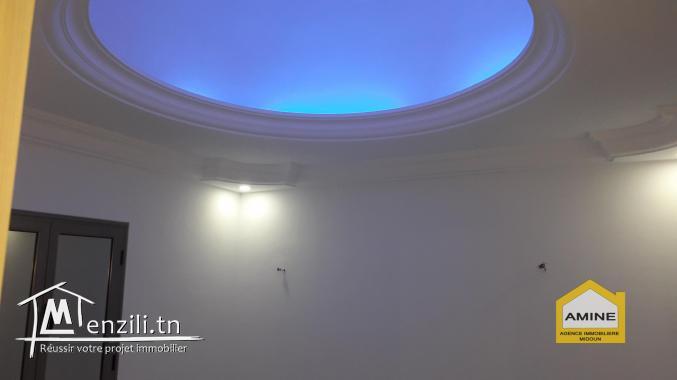 Villa de haut standing+piscine privée à louer à coté de la mer Djerba Midoun