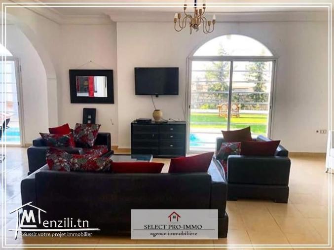 A vendre villa S+4 à Sidi Hamed - MB196